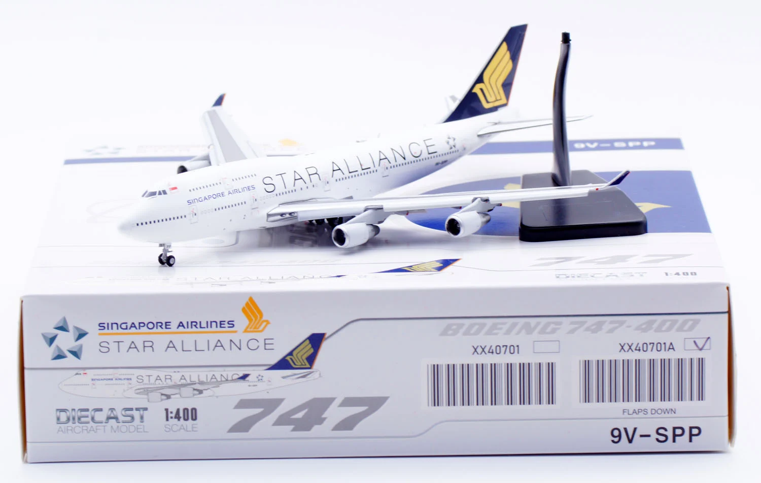 Collectible Diecast Aircraft Model Boeing B747-400 XX40701A JC Wings 1:400 Singapore Airlines Reg: 9V-SPP Flaps Down