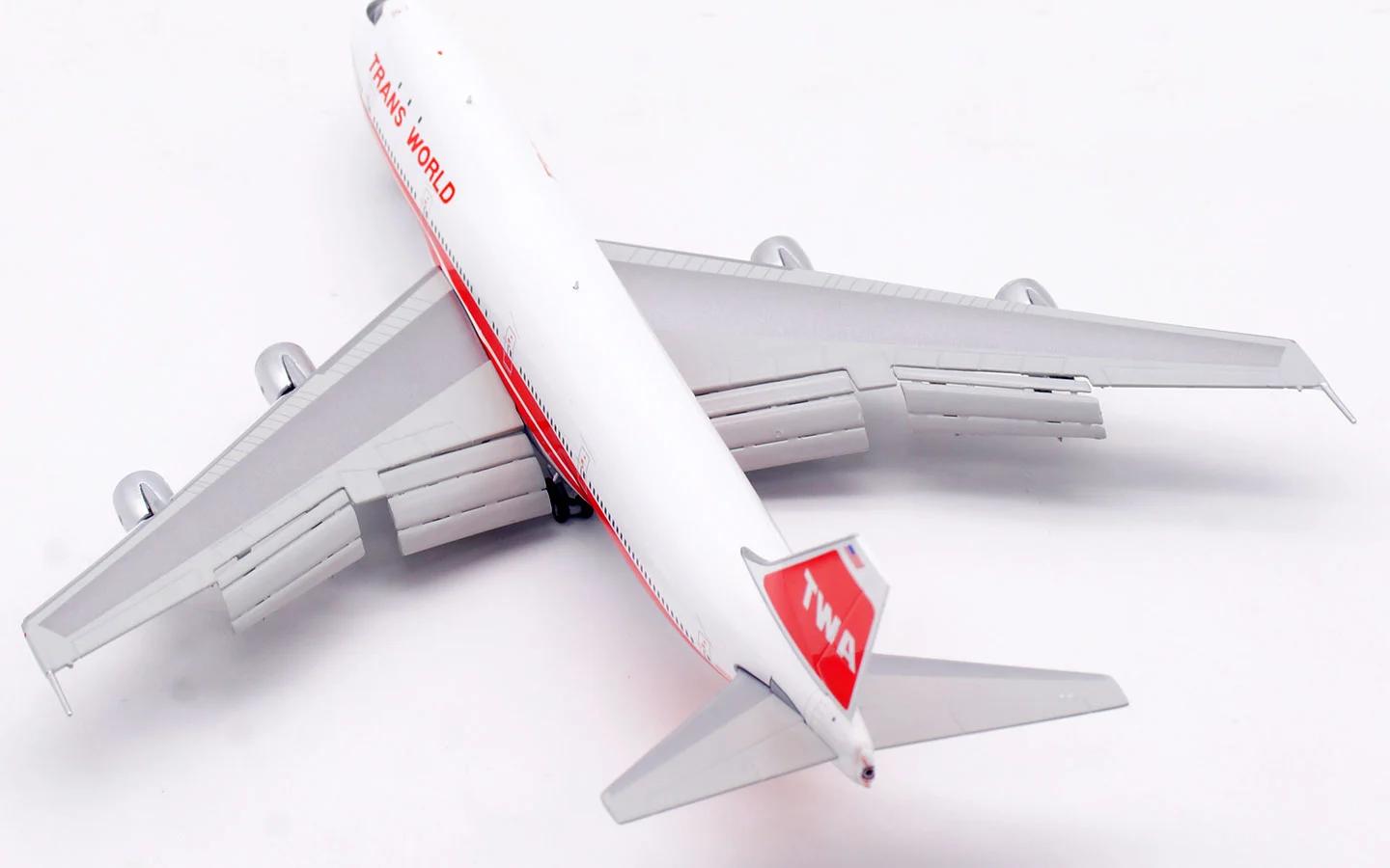 Collectible Diecast Aircraft Model Boeing B747-100 B551704PF HX Models 1:400 Trans World Airlines Reg: N93107 Flaps Down