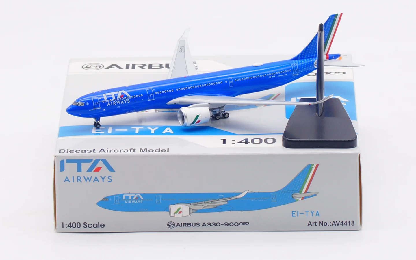 Collectible Diecast Aircraft Model Airbus A330-900neo AV4418 "Antonio Cairoli" Aviation 1:400 ITA Airways Reg: EI-TYA
