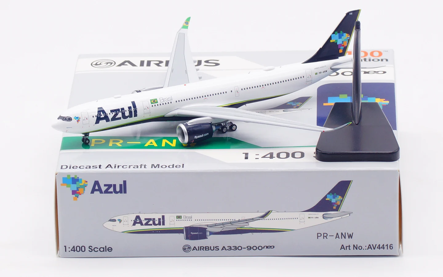 Collectible Diecast Aircraft Model Airbus A330-900neo AV4416 Aviation 1:400 Azul Airlines Reg: PR-ANW