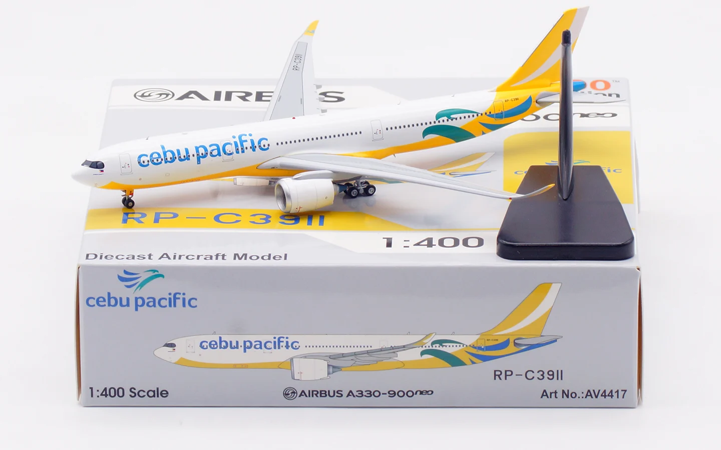 Collectible Diecast Aircraft Model Airbus A330-900neo AV4417 Aviation 1:400 Cebu Pacific Reg: RP-C3911