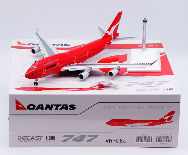 Collectible Diecast Aircraft Model Boeing B747-400 XX20376A JC Wings 1:200 Qantas Airways 'All Red' Reg: VH-OEJ Flaps Down