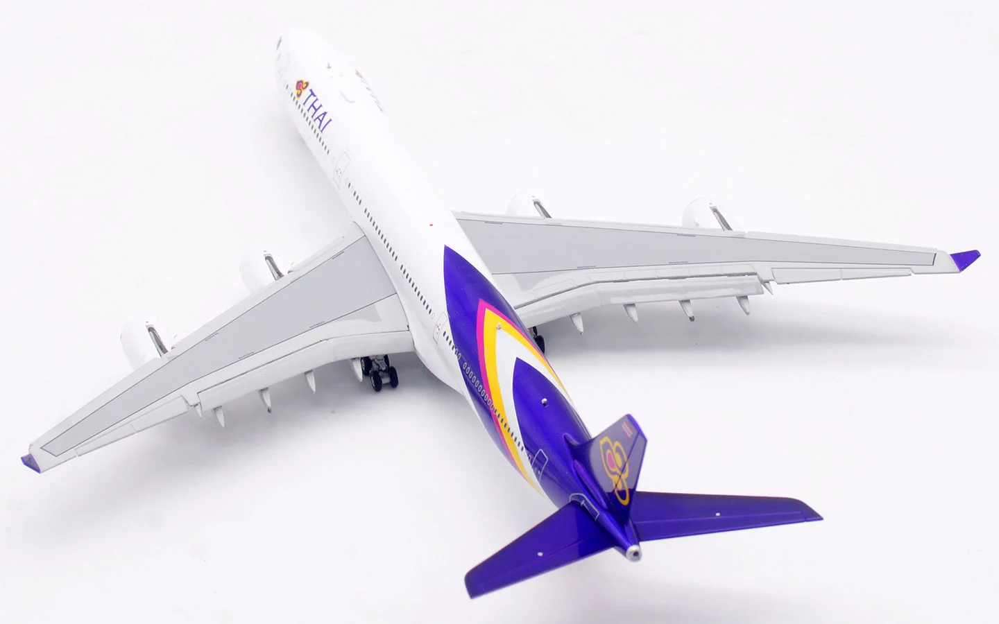 Collectible Diecast Aircraft Model Airbus A340-500 A530108F HX Models 1:400 Thai Airways Reg: HS-TLC Flaps Down