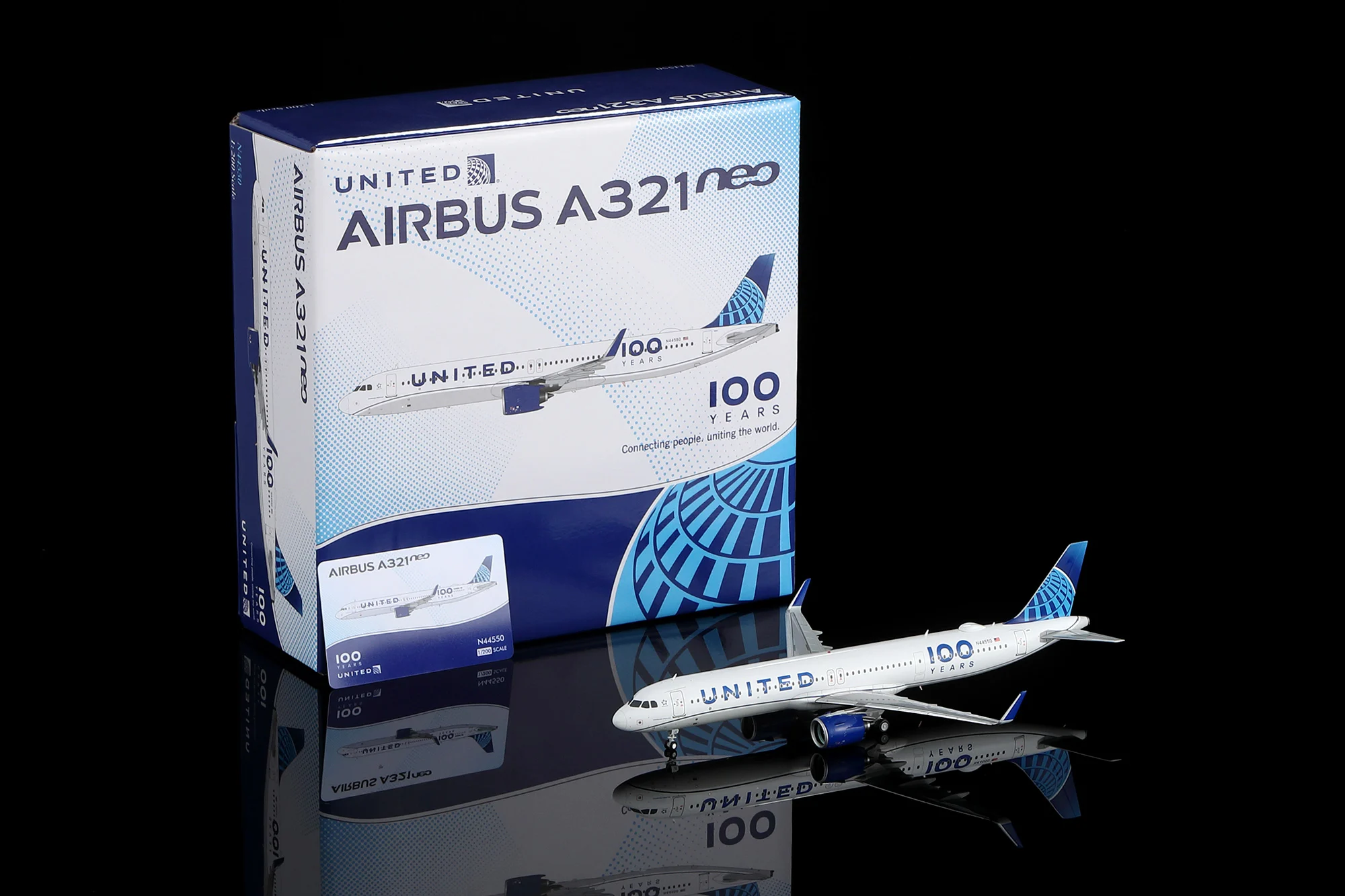 Collectible Diecast Aircraft Model Airbus A321 L2346 SQ Wings 1:200 United Airlines Reg: N44550