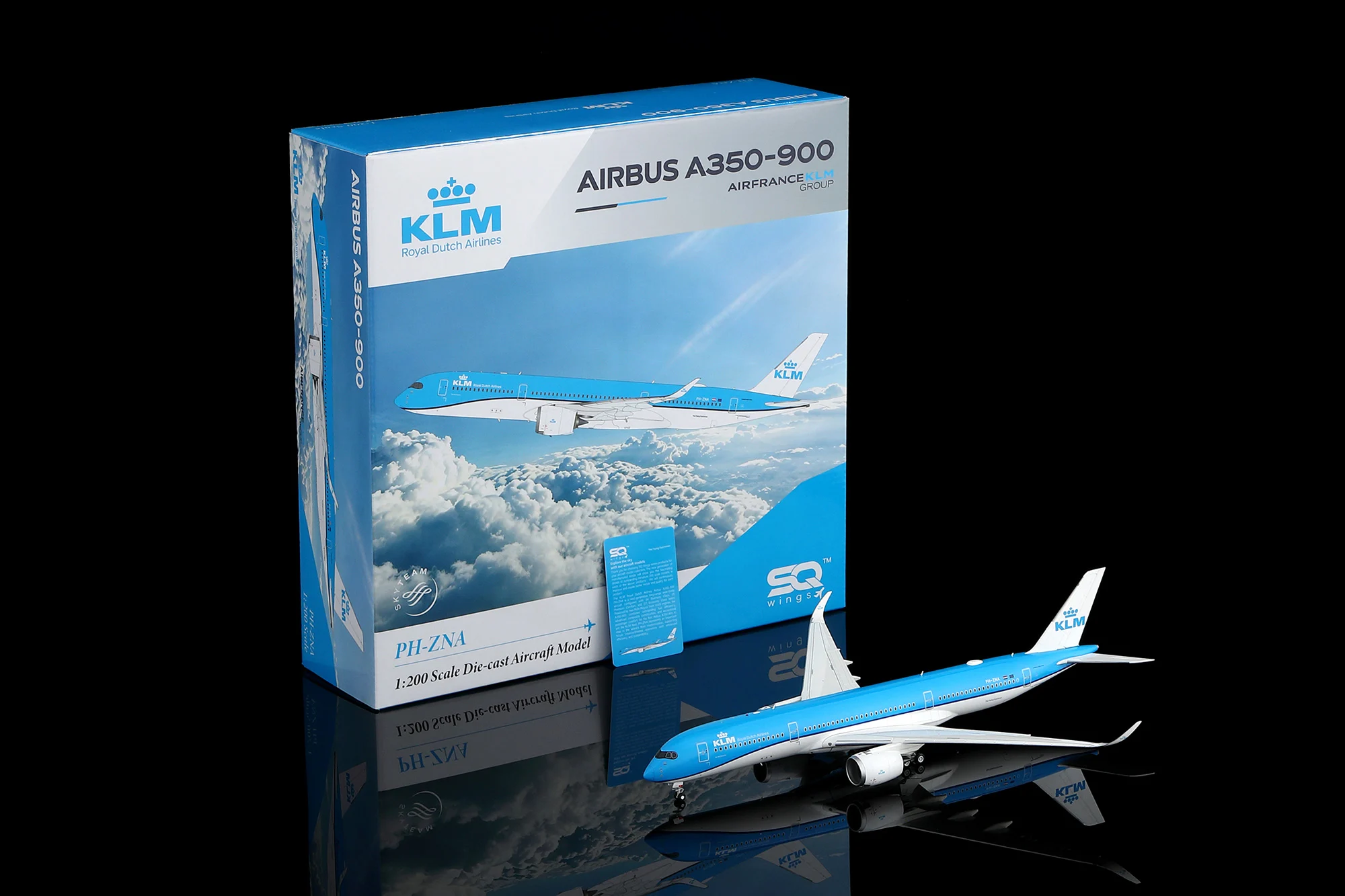 Collectible Diecast Aircraft Model Airbus A350-900 L2413 SQ Wings 1:200 KLM Royal Dutch Airlines Reg: PH-ZNA