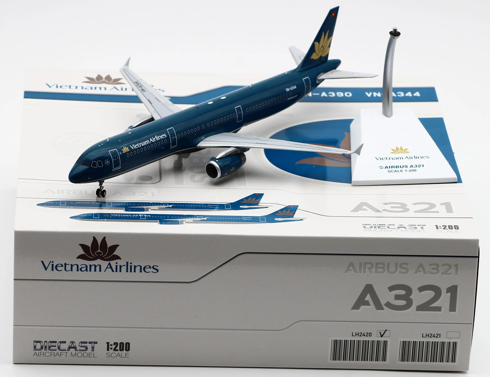 Collectible Diecast Aircraft Model Airbus A321 LH2420 JC Wings 1:200 Vietnam Airlines Reg: VN-A344