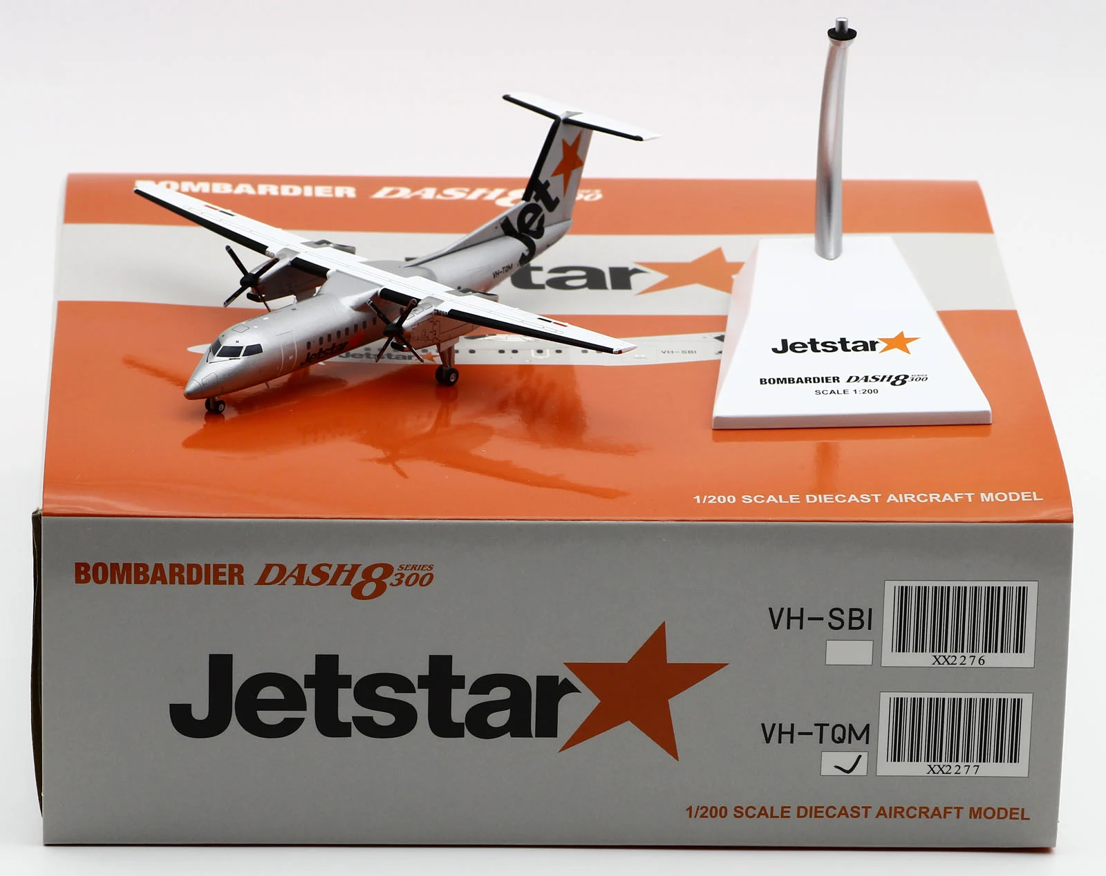 Collectible Diecast Aircraft Model Bombardier Dash8-Q300 XX2277 JC Wings 1:200 Jetstar Airways Reg: VH-TQM