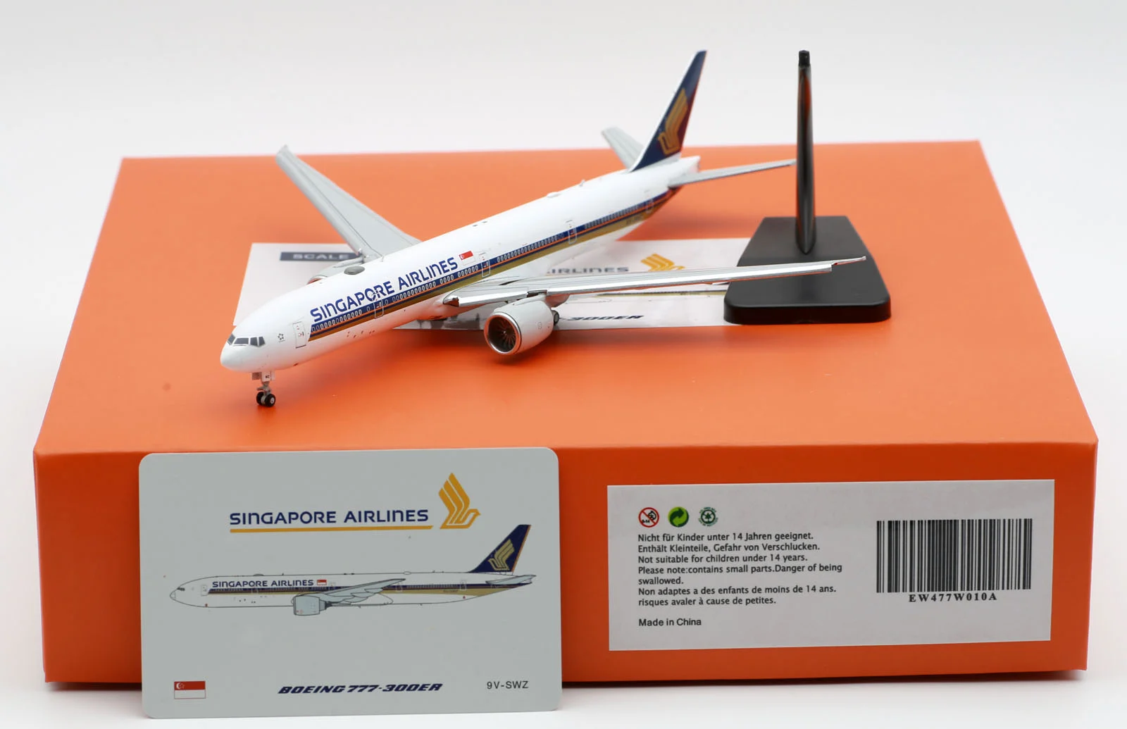 Collectible Diecast Aircraft Model Boeing B777-300ER EW477W010A JC Wings 1:400 Singapore Airlines Reg: 9V-SWZ Flap Down