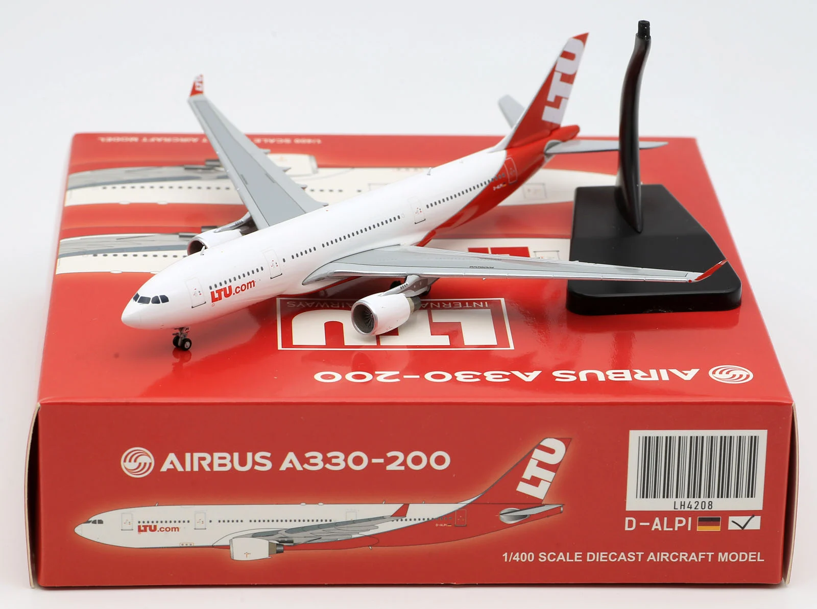 Collectible Diecast Aircraft Model Airbus A330-200 LH4208 JC Wings 1:400 LTU Airlines Reg: D-ALPI
