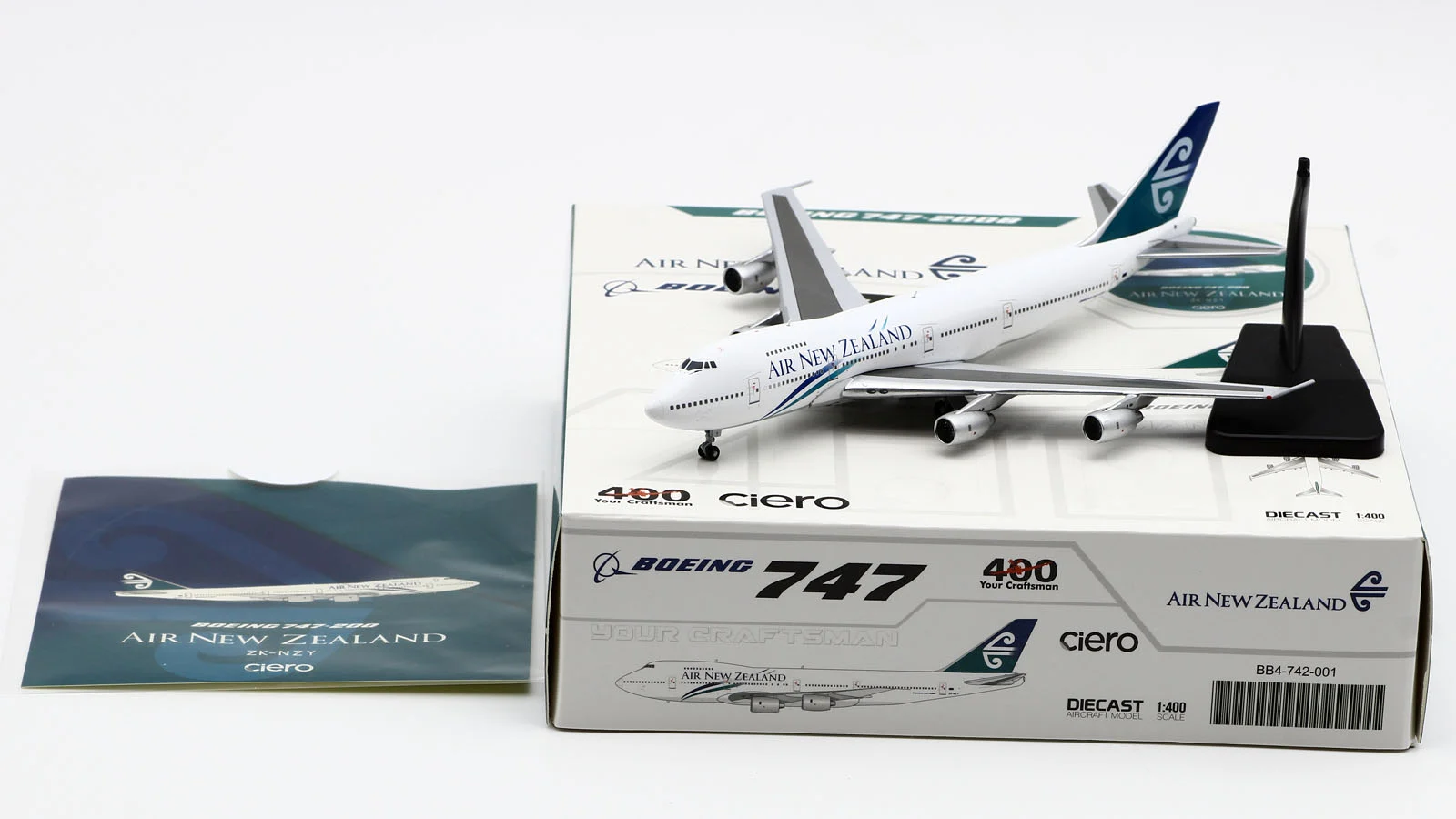 Collectible Diecast Aircraft Model Boeing B747-200B BB4-742-001 JC Wings 1:400 Air New Zealand Reg: ZK-NZY