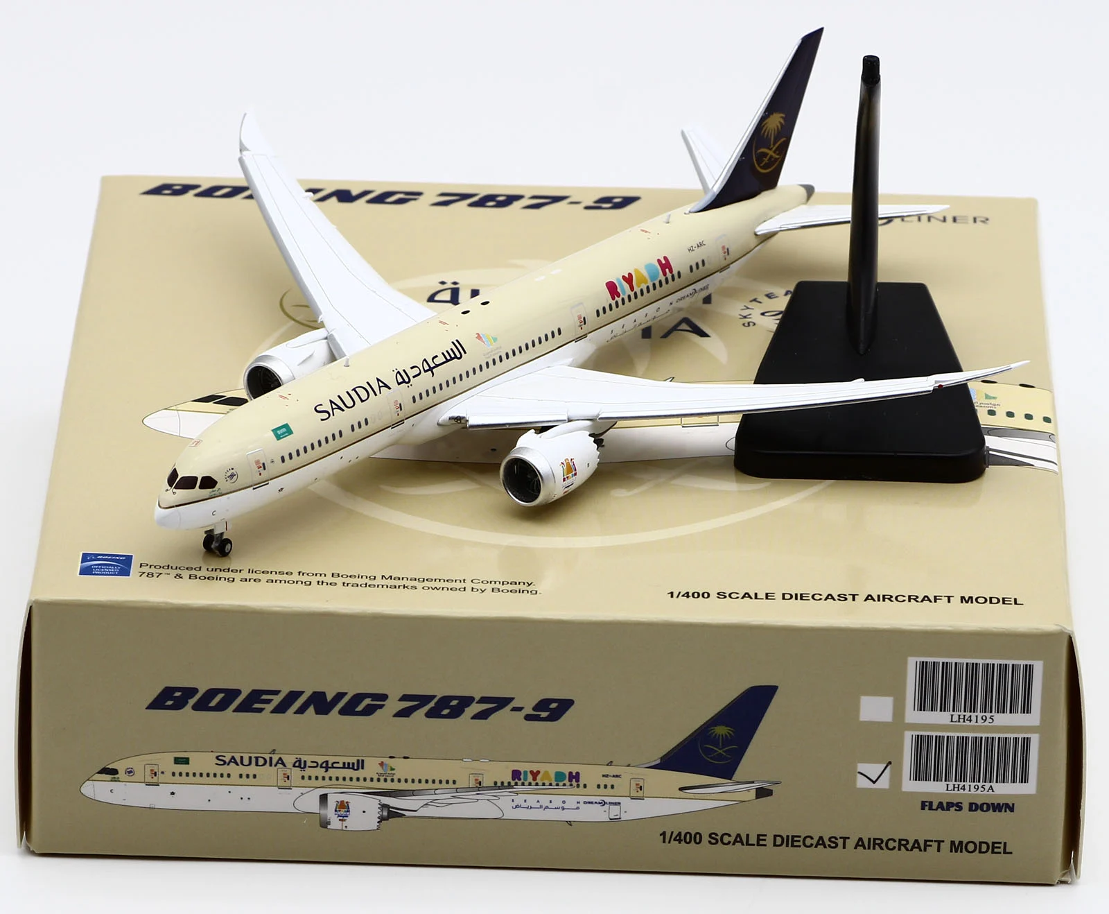 Collectible Diecast Aircraft Model Boeing B787-9 LH4195A JC Wings 1:400 Saudi Arabian Airlines Reg: HZ-ARC Flaps Down