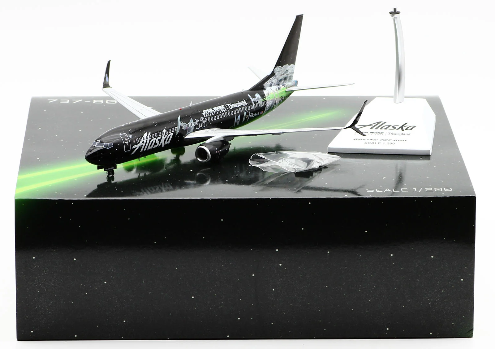Collectible Diecast Aircraft Model Boeing B737-800 SA2014 "Star Wars" JC Wings 1:200 Alaska Airlines Reg: N538AS