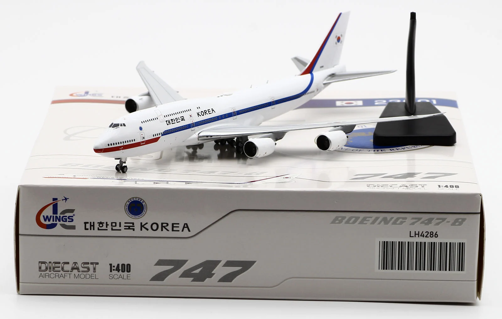 Collectible Diecast Aircraft Model Boeing B747-8 LH4286 JC Wings 1:400 South Korea Air Force Reg: HL7643