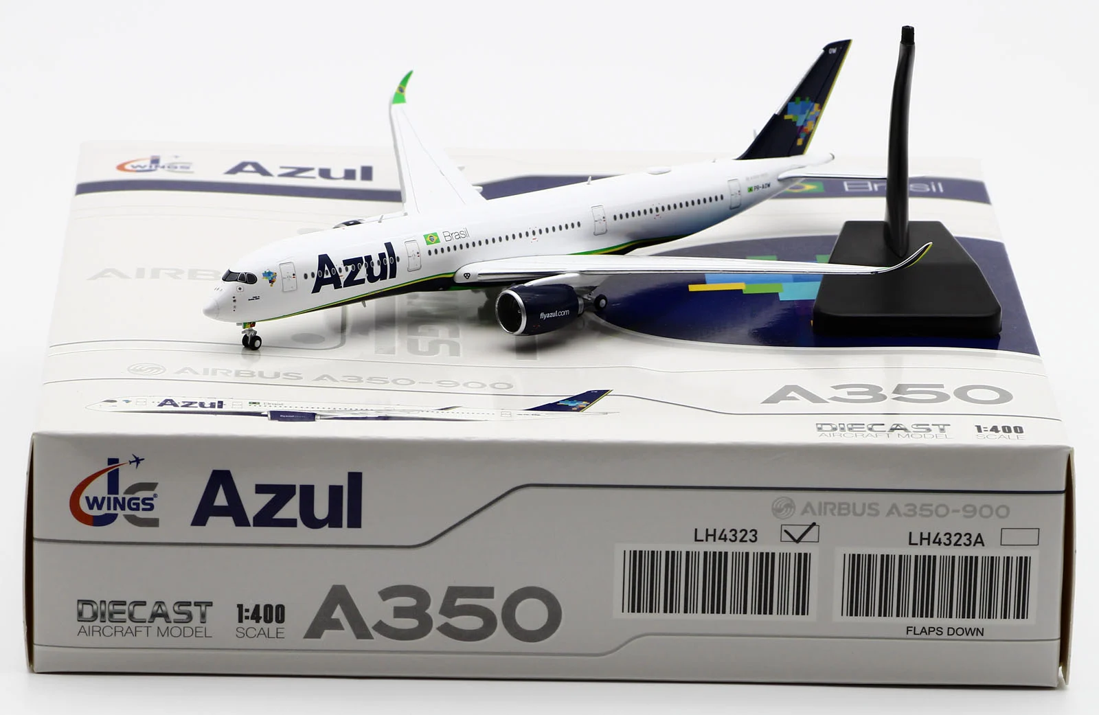 Collectible Diecast Aircraft Model Airbus A350-900XWB LH4323 JC Wings 1:400 Azul Airlines Reg: PR-AOY